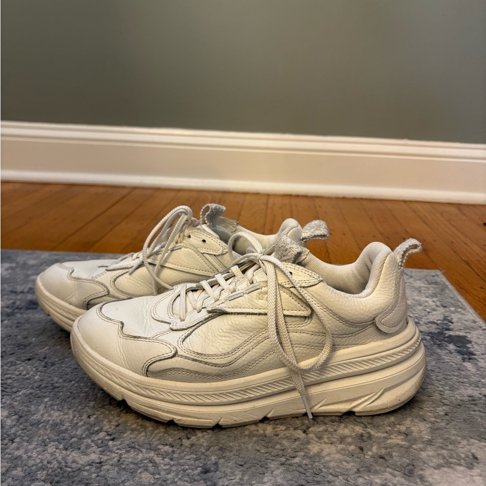 UGG CA1 Trainer Running Sneaker in White, Women’s 8.5 - Picture 2 of 9